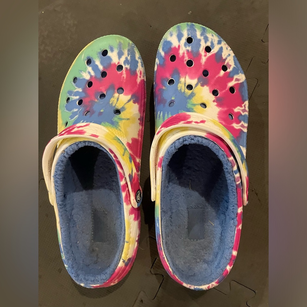 Men’s size 12 lined tie-dye crocs